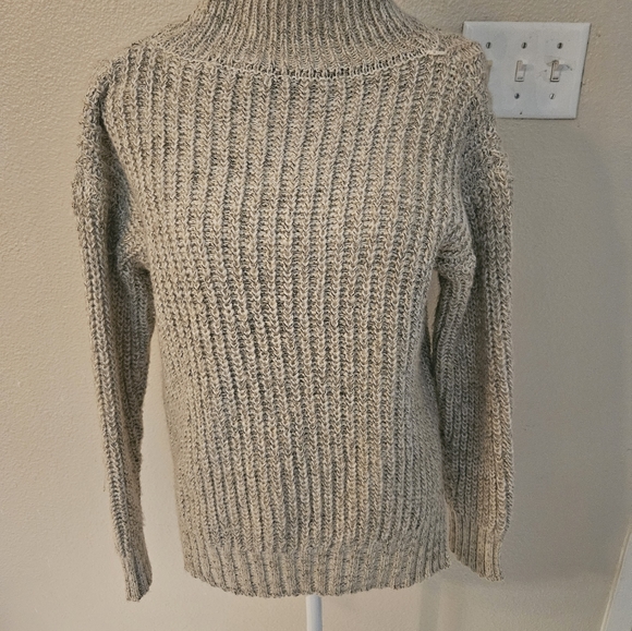 Sweater Grey with silver threads - Picture 5 of 5